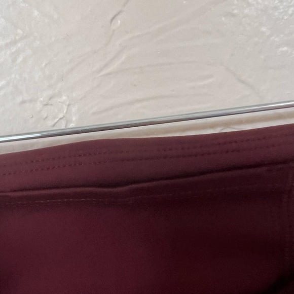 NWT Free People Movement high rise ruffle leggings fig jam size Medium - Picture 5 of 8